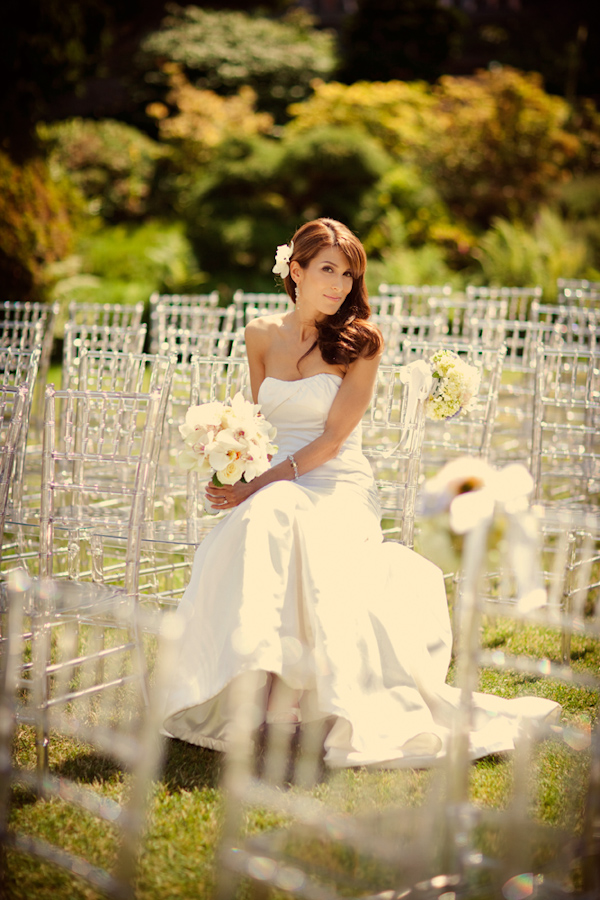 bridal portrait photo by Jonetsu Studios